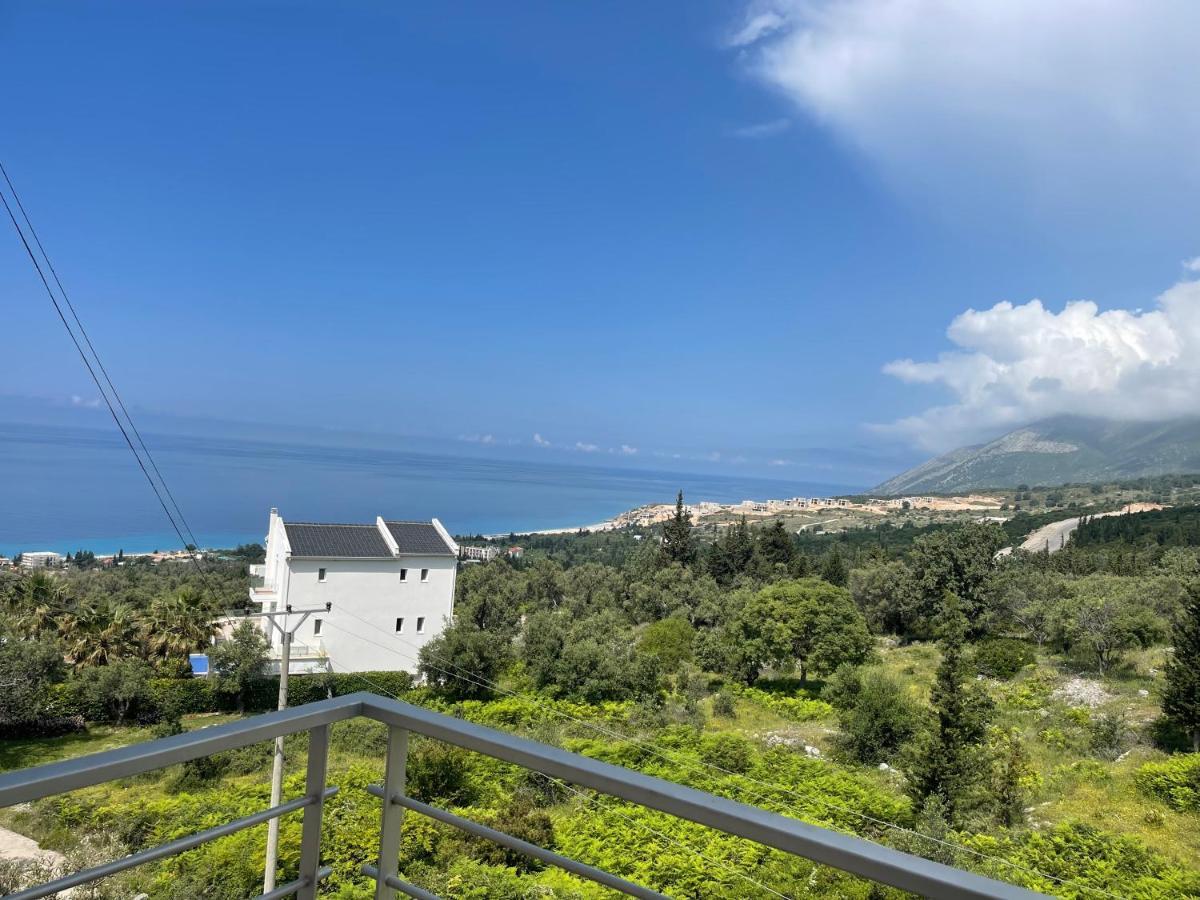 Guest House Four Seasons Dhërmi Extérieur photo