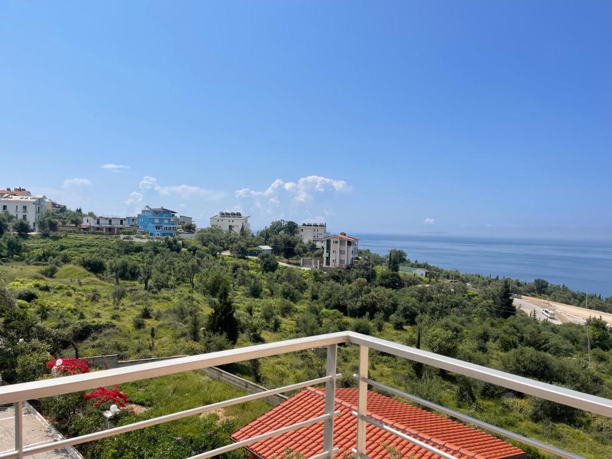 Guest House Four Seasons Dhërmi Extérieur photo