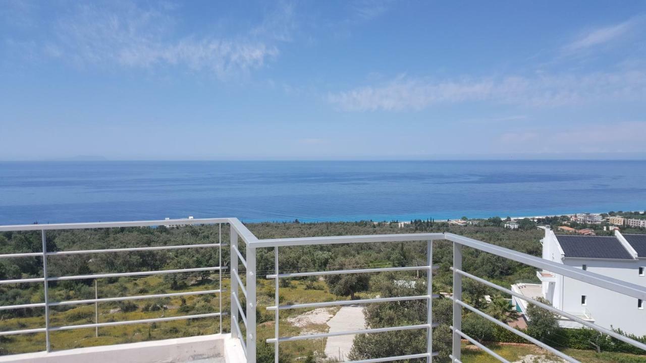 Guest House Four Seasons Dhërmi Extérieur photo
